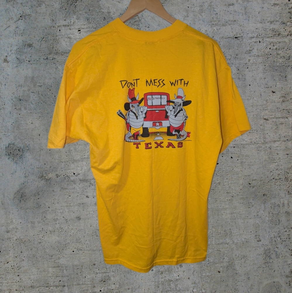Vintage "Don't Mess With Texas" Graphic Shirt